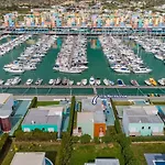 فيلة Marina View By